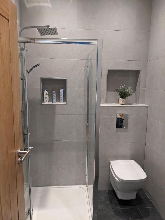 אילינג Modern Aptmt, 2 Stops To Central London, Smart Lock, Netflix מראה חיצוני תמונה
