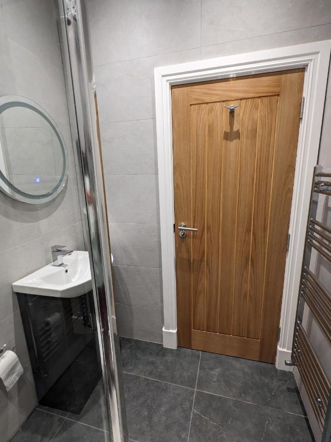 אילינג Modern Aptmt, 2 Stops To Central London, Smart Lock, Netflix מראה חיצוני תמונה